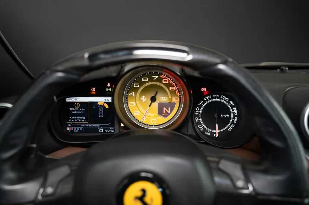 Ferrari California T Top-Ausstattung 08/2014-photo-18