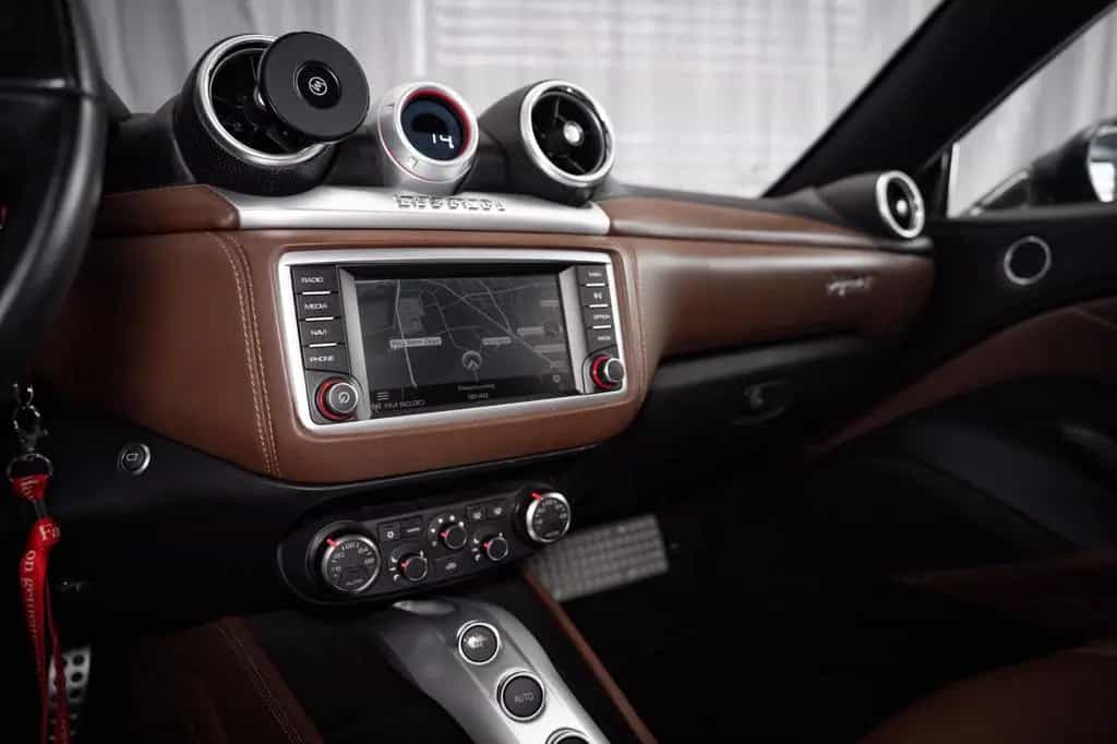 Ferrari California T Top-Ausstattung 08/2014-photo-19