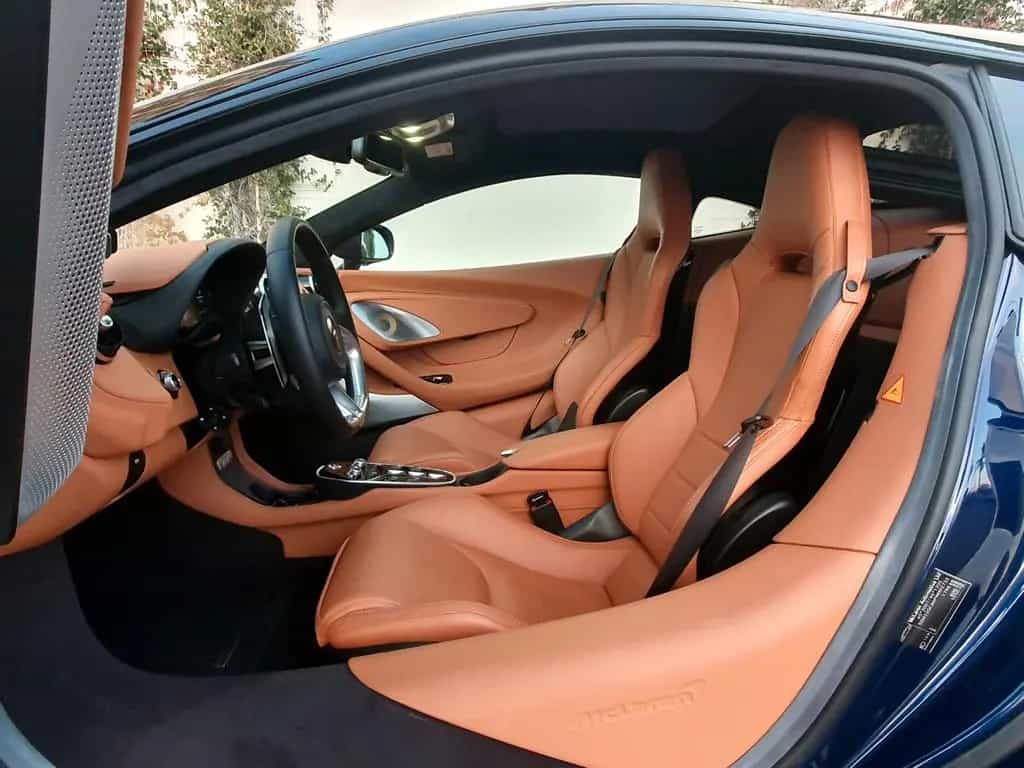 McLaren GT 04/2023-photo-13