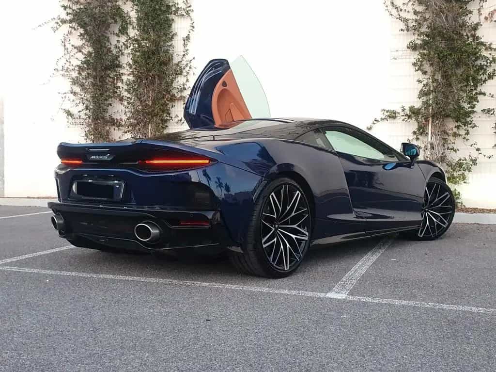 McLaren GT 04/2023-photo-5