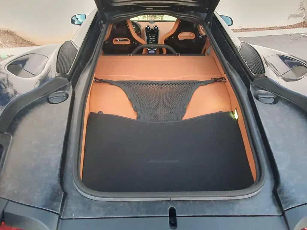 McLaren GT 04/2023-photo-8