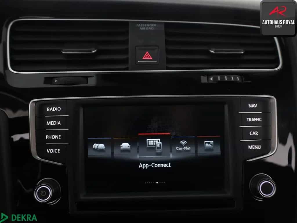 Volkswagen Golf VII Variant 1.4 TSI HIGHLINE PANO,BI-XENON 02/2016-photo-15