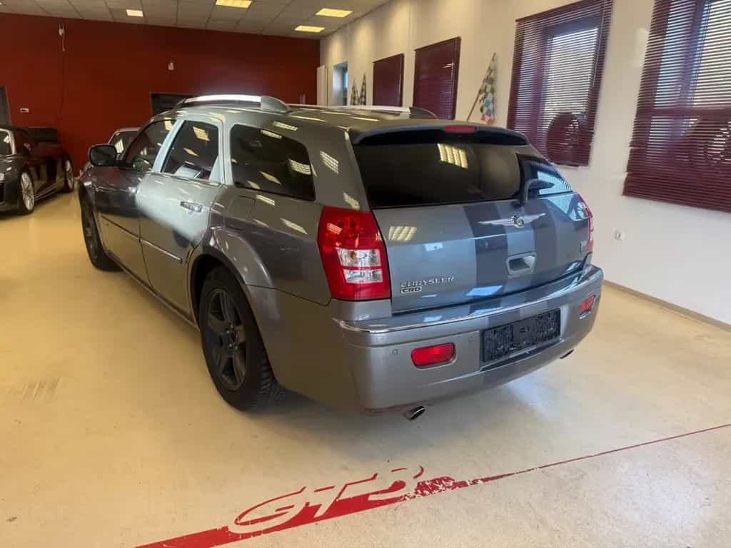 Chrysler 300C Touring 3.0 CRD Kombi,Navi,Xenon,1 Hand 06/2010-photo-2