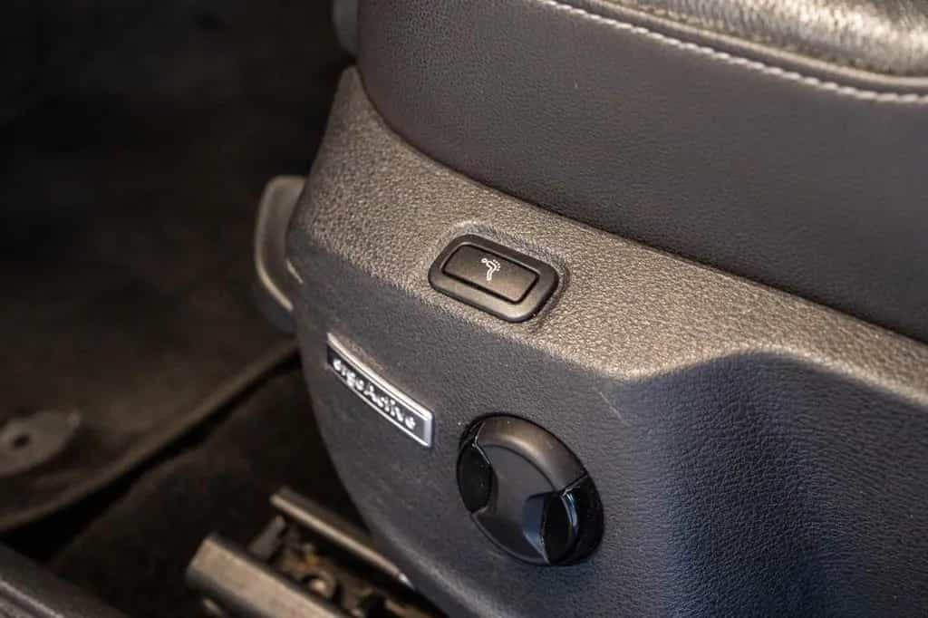Volkswagen Golf VII 1.2 Benzin Highline Navi Kamera 03/2015-photo-17