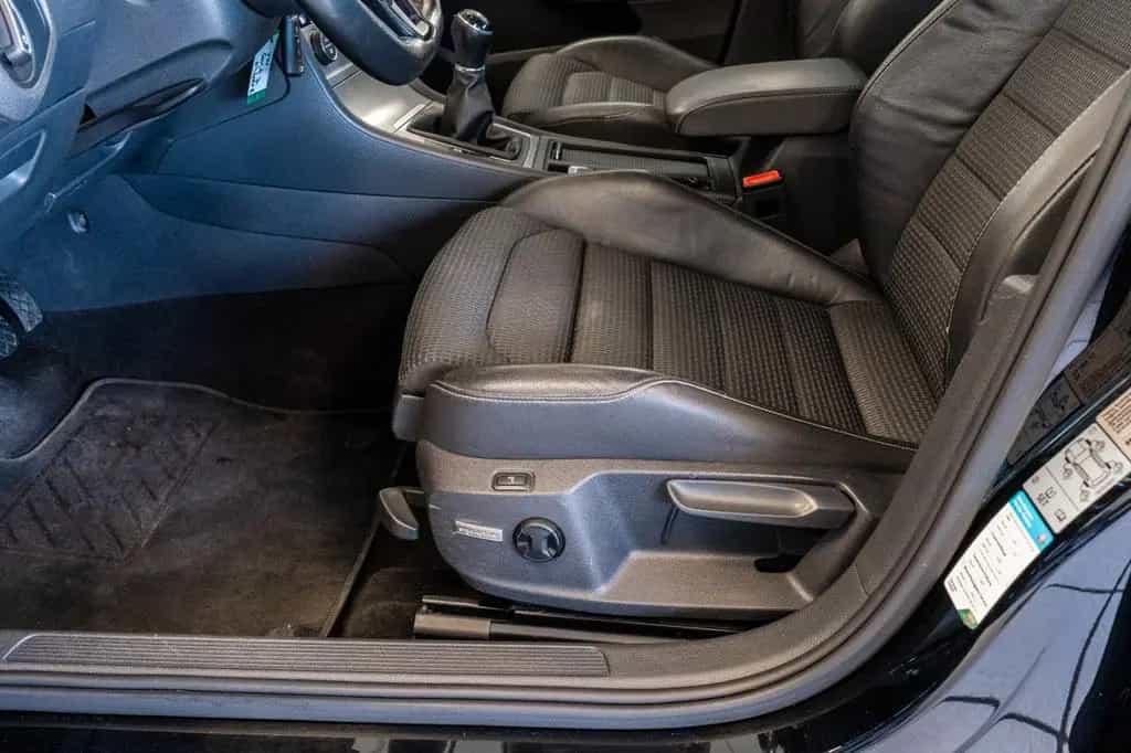 Volkswagen Golf VII 1.2 Benzin Highline Navi Kamera 03/2015-photo-19