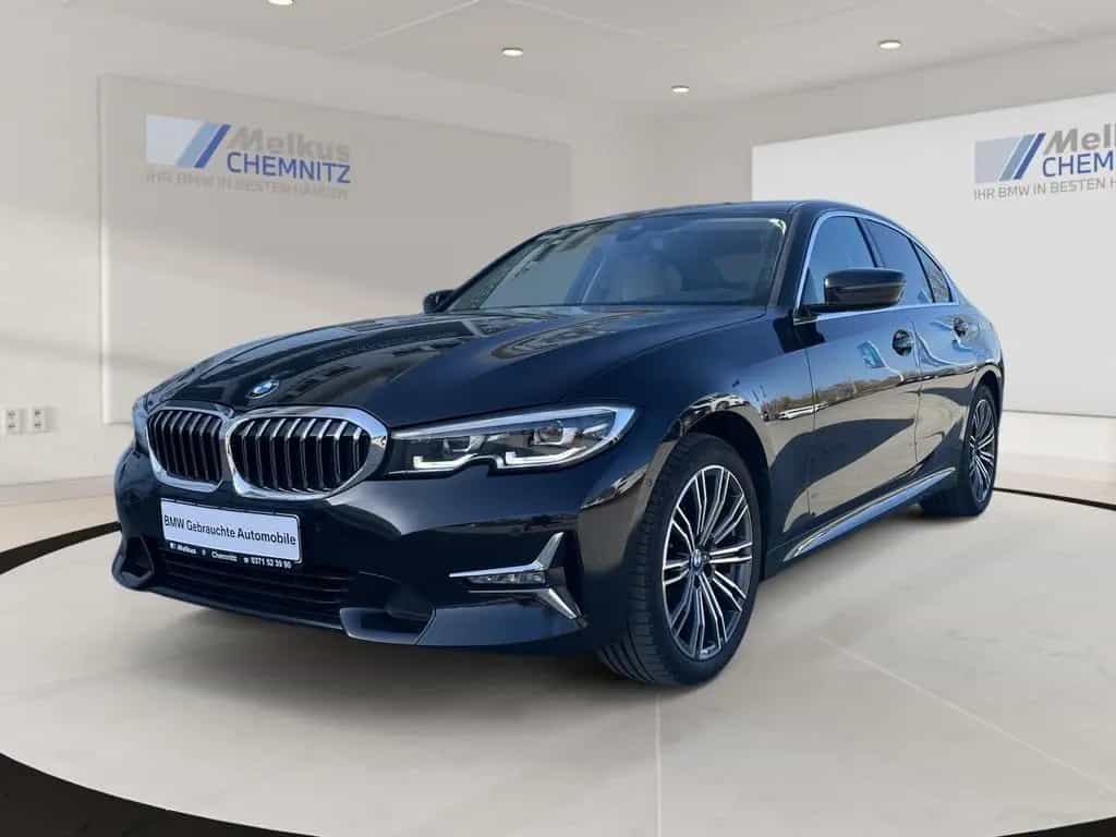 BMW 3 Series 320i xDrive Luxury/24 Monate Garantie/Leder/Driv 04/2020-photo-0