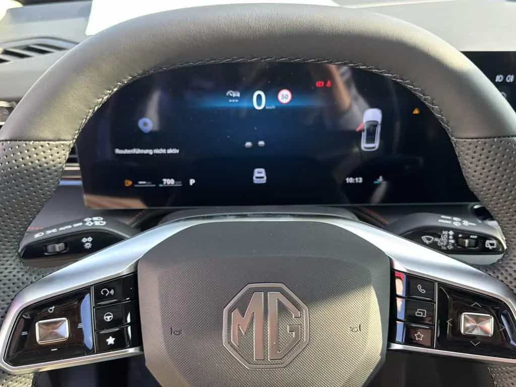 MG HS Hybrid+ Luxury 360° Kamera 02/2026-photo-12