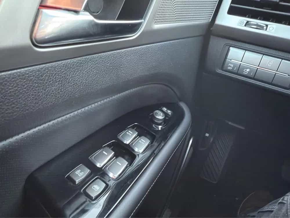 Ssangyong REXTON 2.2D  4x4 Autom., Leder, Navi, AHZV 3,5t 05/2019-photo-12