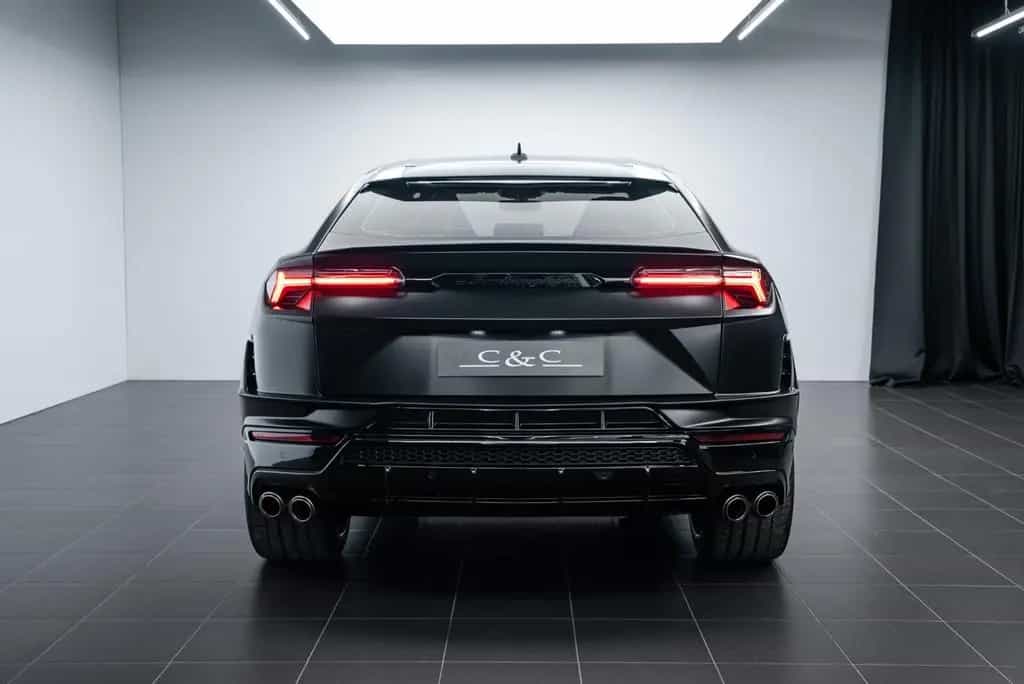 Lamborghini Urus S CARBON/B&O/AKRAPOVIC/PANO/23"/STYLE 06/2023-photo-3