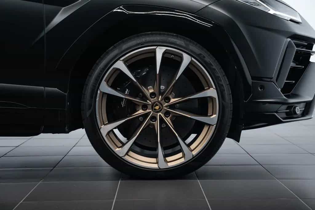 Lamborghini Urus S CARBON/B&O/AKRAPOVIC/PANO/23"/STYLE 06/2023-photo-4