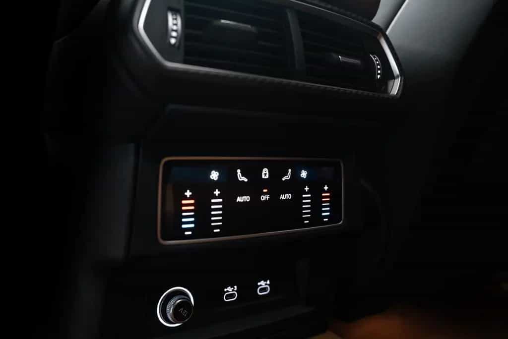 Lamborghini Urus S CARBON/B&O/AKRAPOVIC/PANO/23"/STYLE 06/2023-photo-8