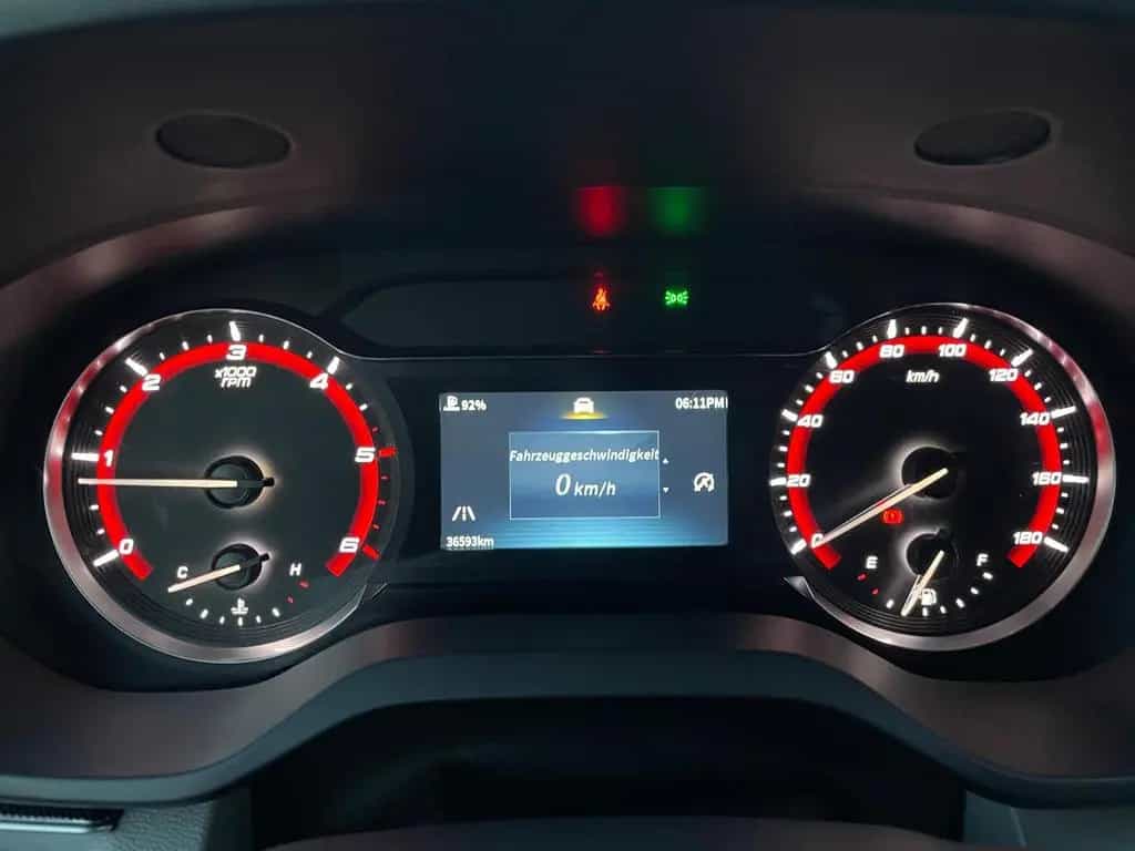 Maxus Deliver 9 L3H2 Luxury 2.0TDCi LED KAMERA CARPLAY 11/2024-photo-16