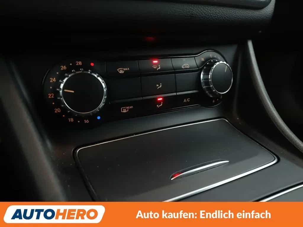 Mercedes-Benz GLA 250 4Matic AMG Line Aut.*LED*NAVI*TEMPO*PDC* 10/2018-photo-23