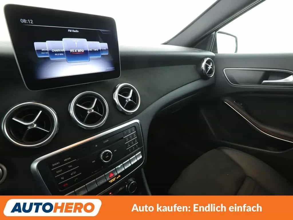 Mercedes-Benz GLA 250 4Matic AMG Line Aut.*LED*NAVI*TEMPO*PDC* 10/2018-photo-26