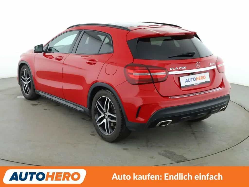 Mercedes-Benz GLA 250 4Matic AMG Line Aut.*LED*NAVI*TEMPO*PDC* 10/2018-photo-3
