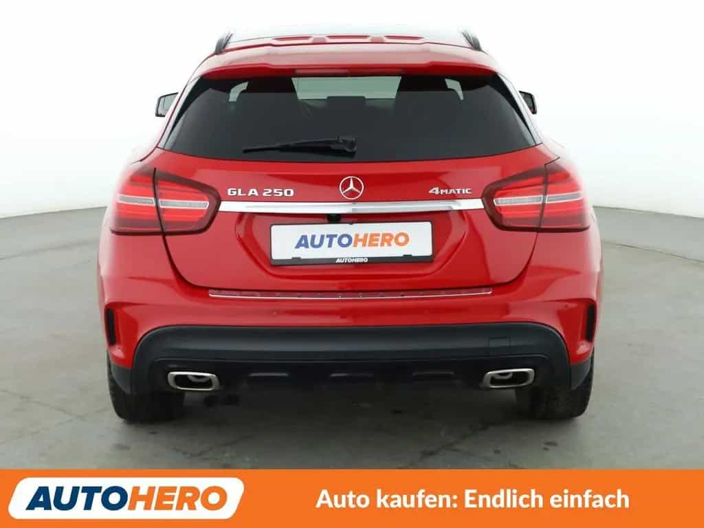 Mercedes-Benz GLA 250 4Matic AMG Line Aut.*LED*NAVI*TEMPO*PDC* 10/2018-photo-4