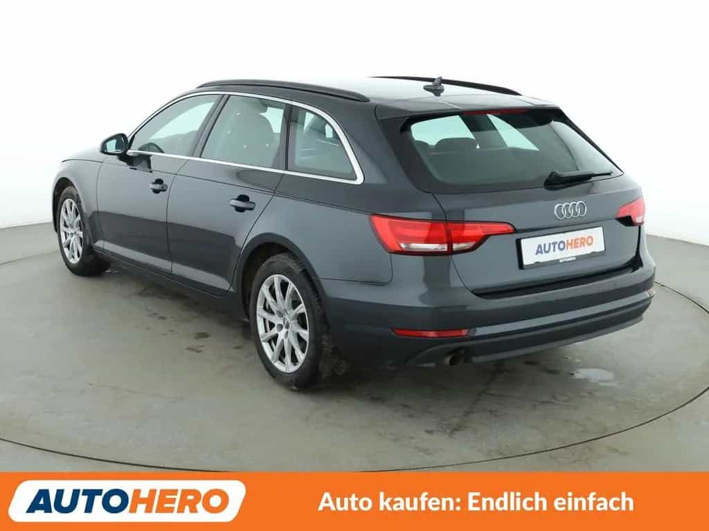 Audi 1.4 TFSI ACT Aut.*NAV*XENON*TEMPO*PDC*ALU*KLIMA* 04/2018-photo-3