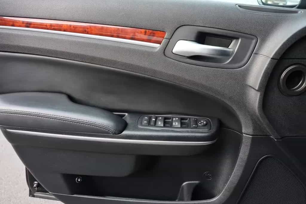 Chrysler 300C V6 Limited/ALPINE/SHZ/KAMERA/R20 11/2013-photo-20
