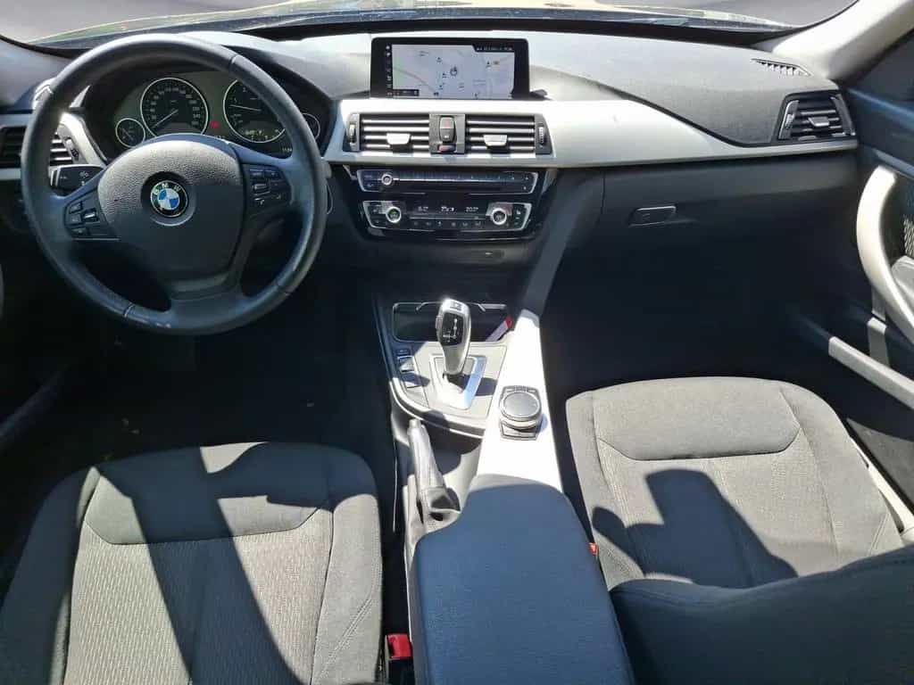 BMW 330 Gran Turismo 330d Gran Turismo xDrive Adv. KAMERA NAVI PDC 02/2019-photo-9