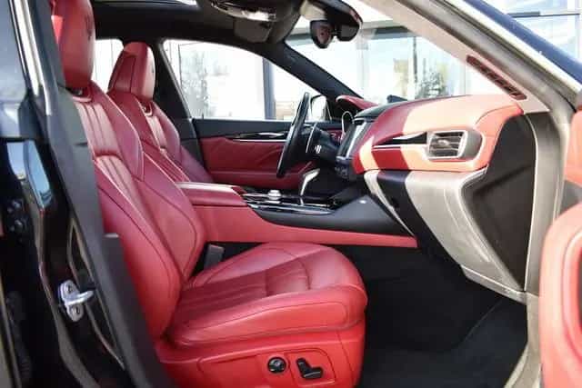 Maserati Levante Gran Sport*PANO*LUFT*CARPLAY*NAVI*21ZOLL 12/2019-photo-24