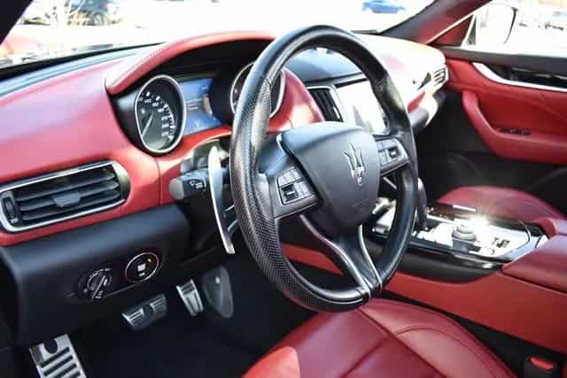 Maserati Levante Gran Sport*PANO*LUFT*CARPLAY*NAVI*21ZOLL 12/2019-photo-8