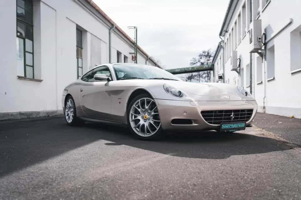 Ferrari 612 One to One *Grigio Ingrid / 1.Hand / Mwst* 04/2010-photo-2
