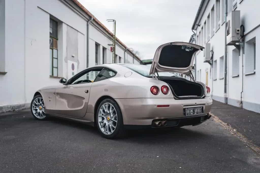 Ferrari 612 One to One *Grigio Ingrid / 1.Hand / Mwst* 04/2010-photo-31