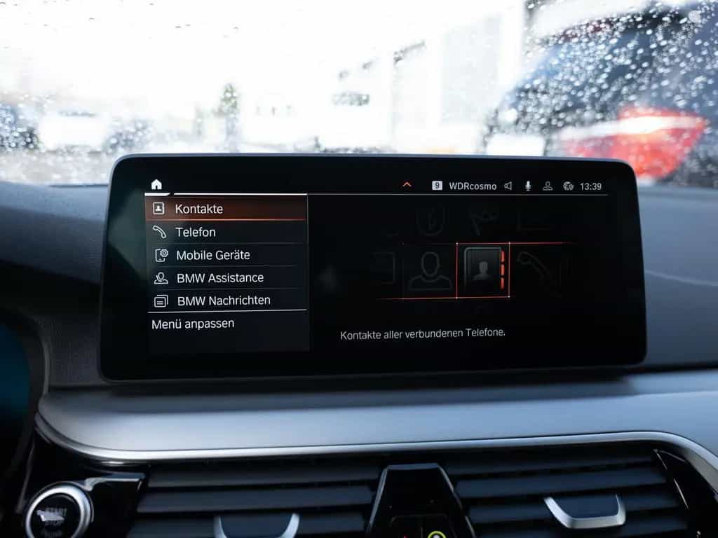 BMW 5 Series 520d Touring PANO HUD LED ACC W-LAN NAVI KAMERA 01/2023-photo-14