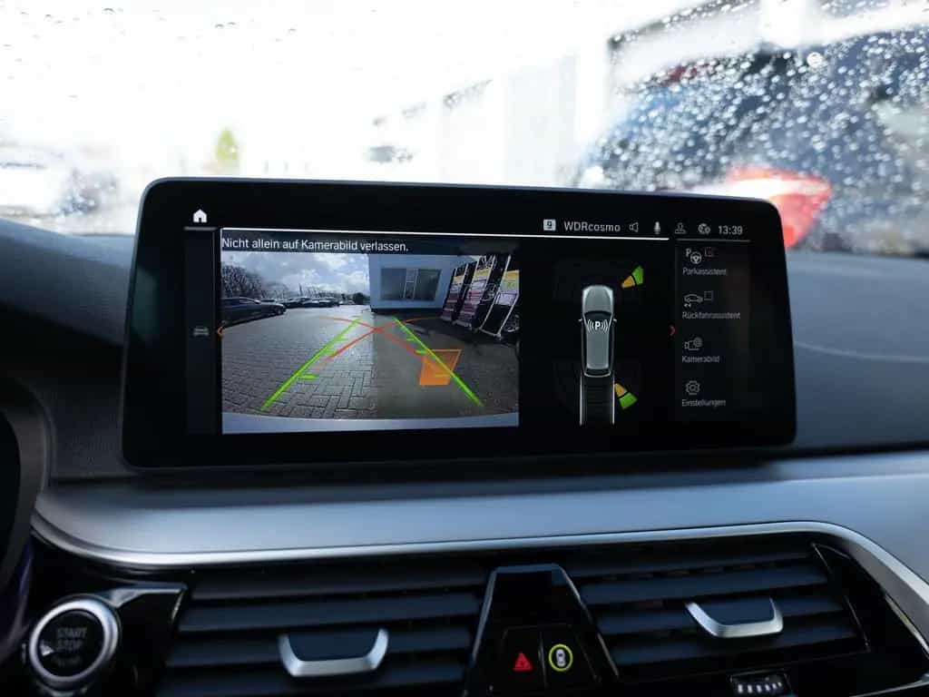 BMW 5 Series 520d Touring PANO HUD LED ACC W-LAN NAVI KAMERA 01/2023-photo-15