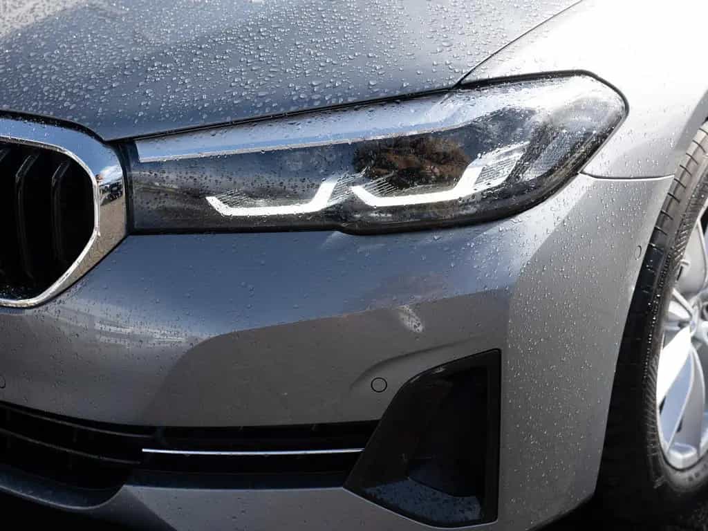 BMW 5 Series 520d Touring PANO HUD LED ACC W-LAN NAVI KAMERA 01/2023-photo-26