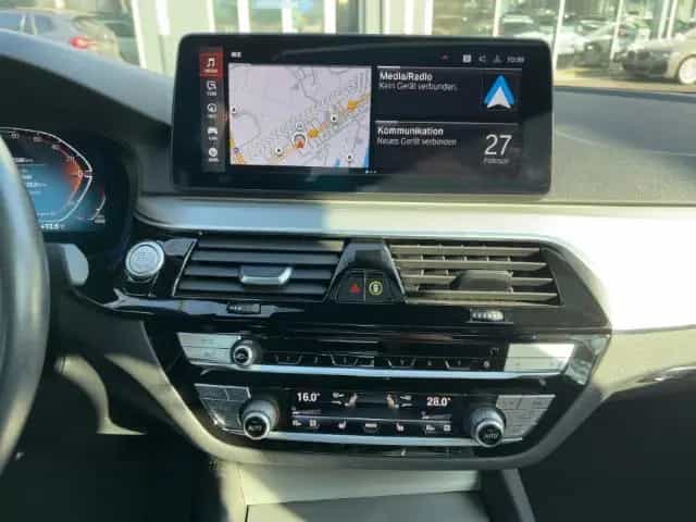BMW 5 Series 520 d A Limo AHK Leder GSD Komfort Memory 02/2022-photo-9