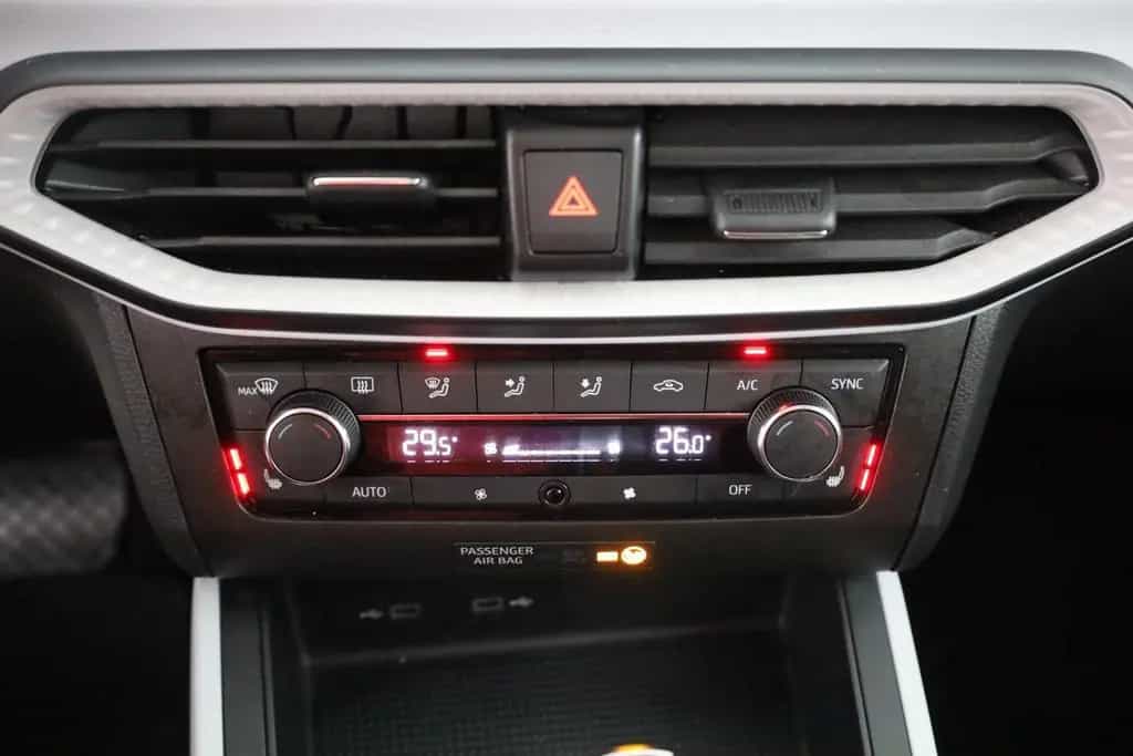 Seat Arona 1.0 TSI DSG LED Android Apple Kamera Beats 11/2021-photo-11