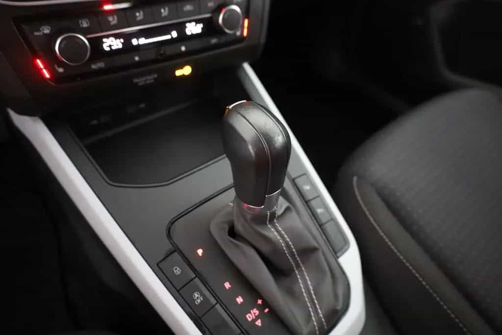 Seat Arona 1.0 TSI DSG LED Android Apple Kamera Beats 11/2021-photo-12