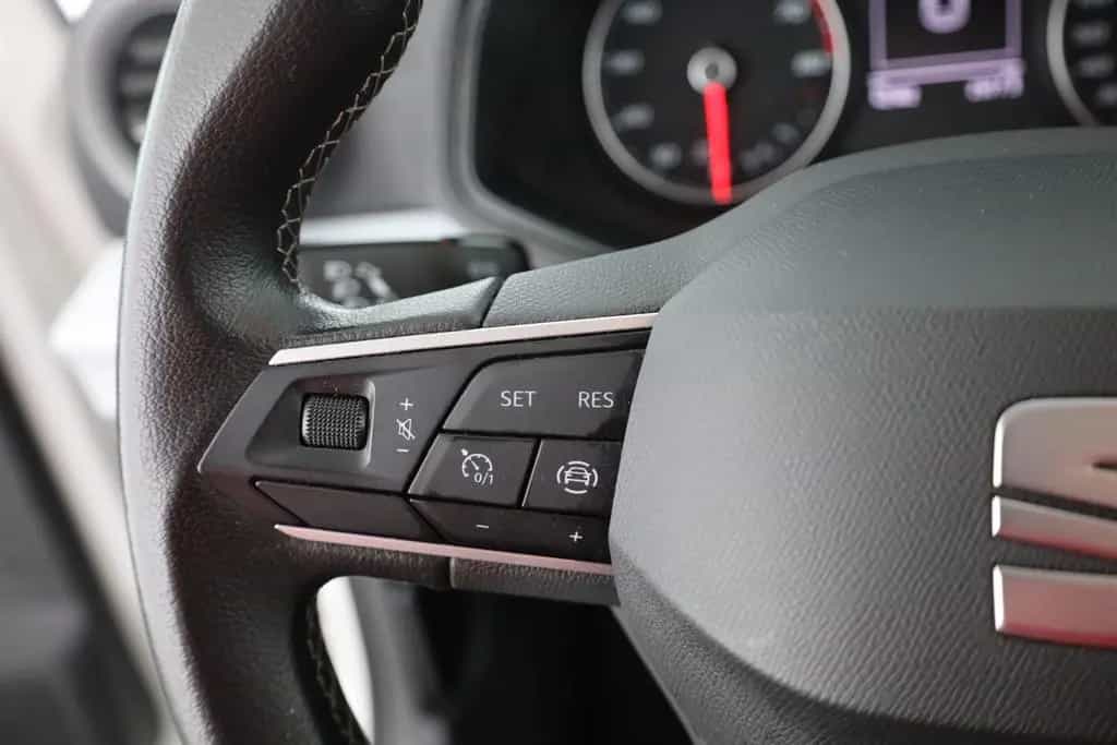 Seat Arona 1.0 TSI DSG LED Android Apple Kamera Beats 11/2021-photo-14
