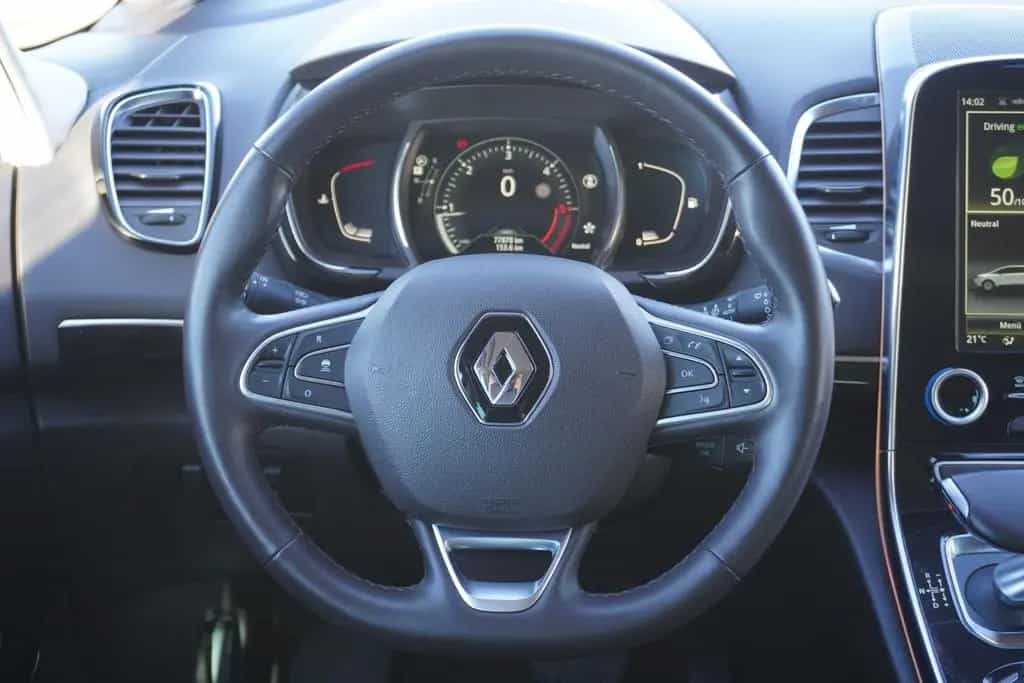 Renault Espace 1.6 dCi LED Navi Panorama 7-Sitzer PDC 05/2018-photo-18