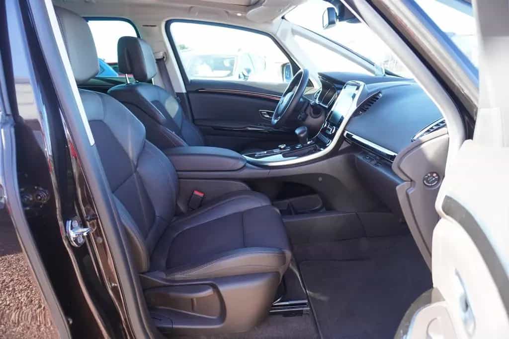 Renault Espace 1.6 dCi LED Navi Panorama 7-Sitzer PDC 05/2018-photo-9