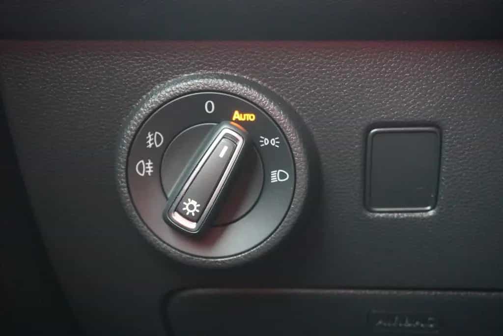 Seat Ateca 1.5 FR DSG LED Navi DAB ACC AHK PDC Kamera 06/2021-photo-20
