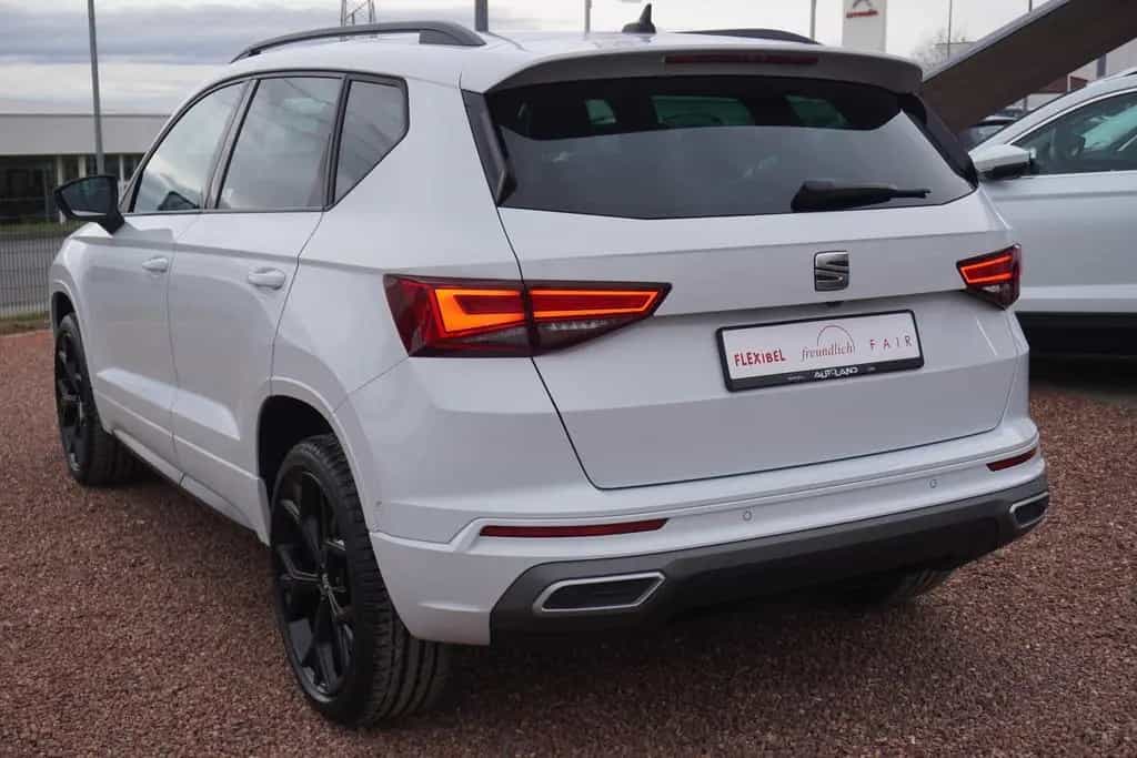 Seat Ateca 1.5 FR DSG LED Navi DAB ACC AHK PDC Kamera 06/2021-photo-3