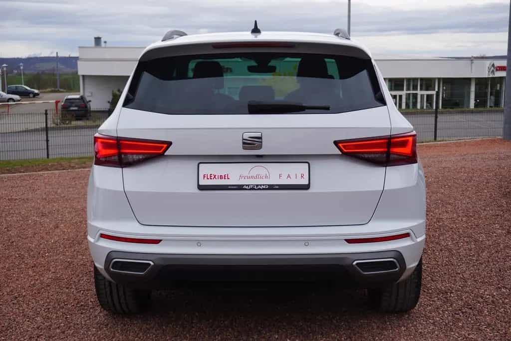 Seat Ateca 1.5 FR DSG LED Navi DAB ACC AHK PDC Kamera 06/2021-photo-4