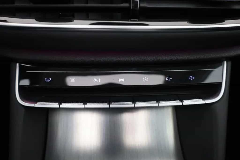 MG HS 1.5 T-GDI Luxury Aut. LED ACC Navi 360° Pano 03/2024-photo-12