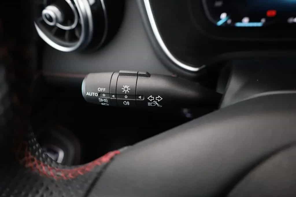 MG HS 1.5 T-GDI Luxury Aut. LED ACC Navi 360° Pano 03/2024-photo-19