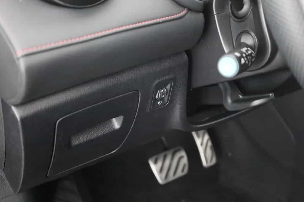 MG HS 1.5 T-GDI Luxury Aut. LED ACC Navi 360° Pano 03/2024-photo-21