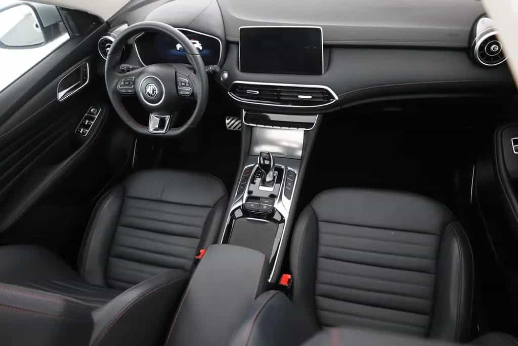 MG HS 1.5 T-GDI Luxury Aut. LED ACC Navi 360° Pano 03/2024-photo-29