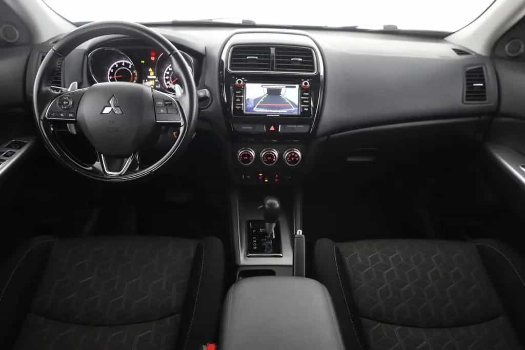 Mitsubishi ASX 2.0 MIVEC CVT Intro Edition LED Navi AHK PDC 03/2020-photo-8