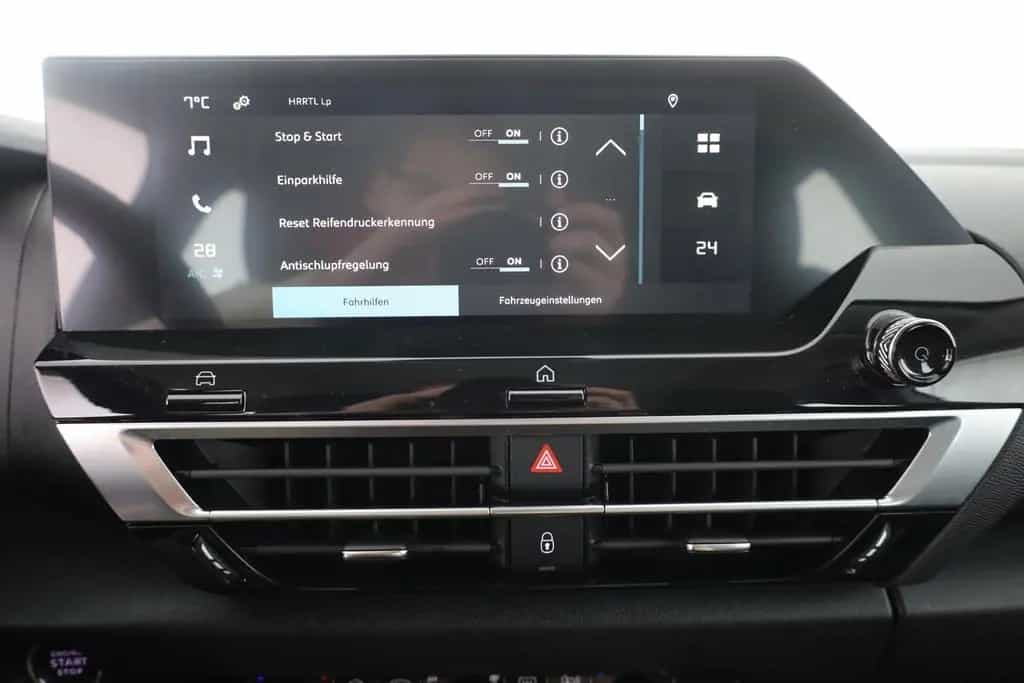 Citroën C4 1.2  e-THP EAT8 Feel Pack LED Navi Kamera PDC 06/2023-photo-10