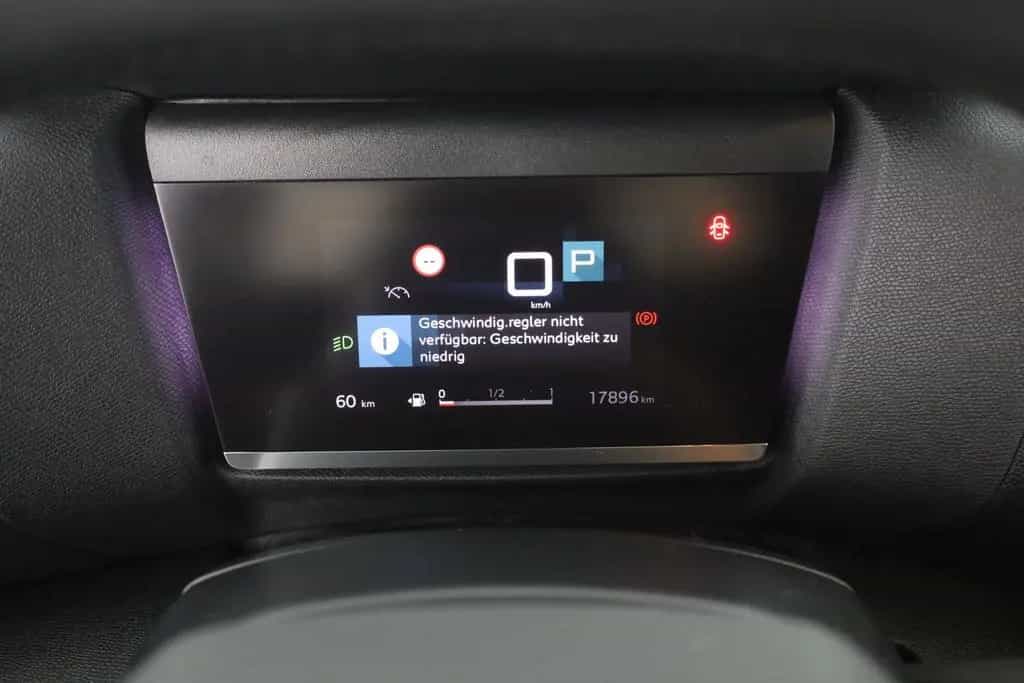 Citroën C4 1.2  e-THP EAT8 Feel Pack LED Navi Kamera PDC 06/2023-photo-16