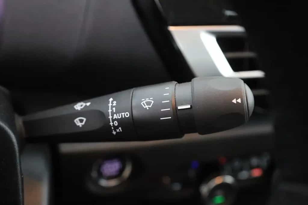Citroën C4 1.2  e-THP EAT8 Feel Pack LED Navi Kamera PDC 06/2023-photo-18