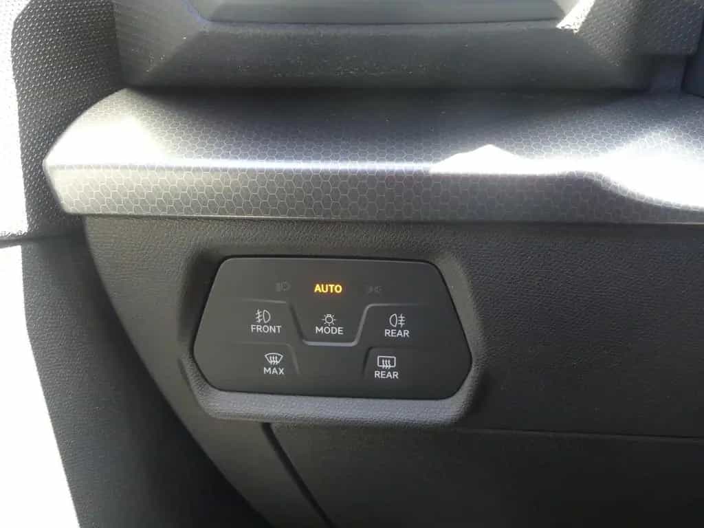 Seat Leon Sportstourer 1.5 LED VC Navi Sitzheizung Le 11/2020-photo-16