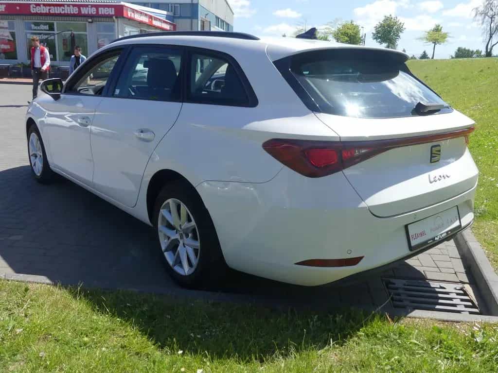 Seat Leon Sportstourer 1.5 LED VC Navi Sitzheizung Le 11/2020-photo-2