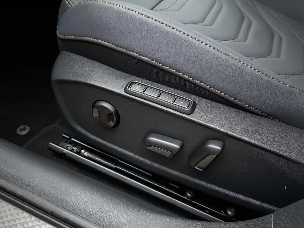 Cupra Formentor VZ 265 PS 7-GangDSG *Sennheiser*Leder* 11/2025-photo-15